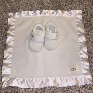 UGG Bixbee and Lovey Gift Set